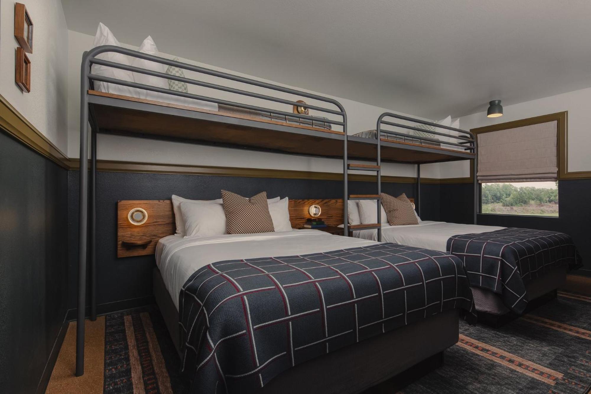 The Ozarker 4*